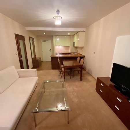 Golden Fish Apartmany Xia Plzen Ngoại thất bức ảnh