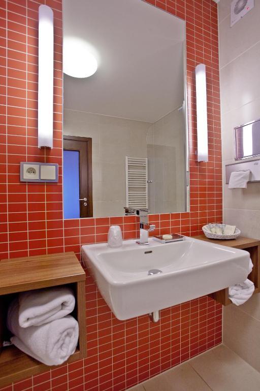 Golden Fish Apartmany Xia Plzen Phòng bức ảnh
