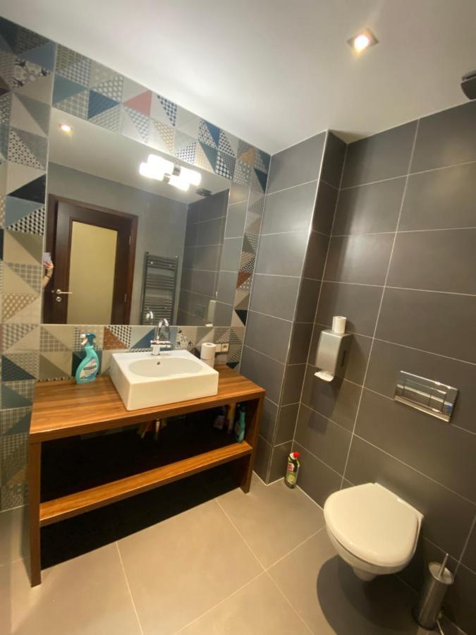 Golden Fish Apartmany Xia Plzen Ngoại thất bức ảnh