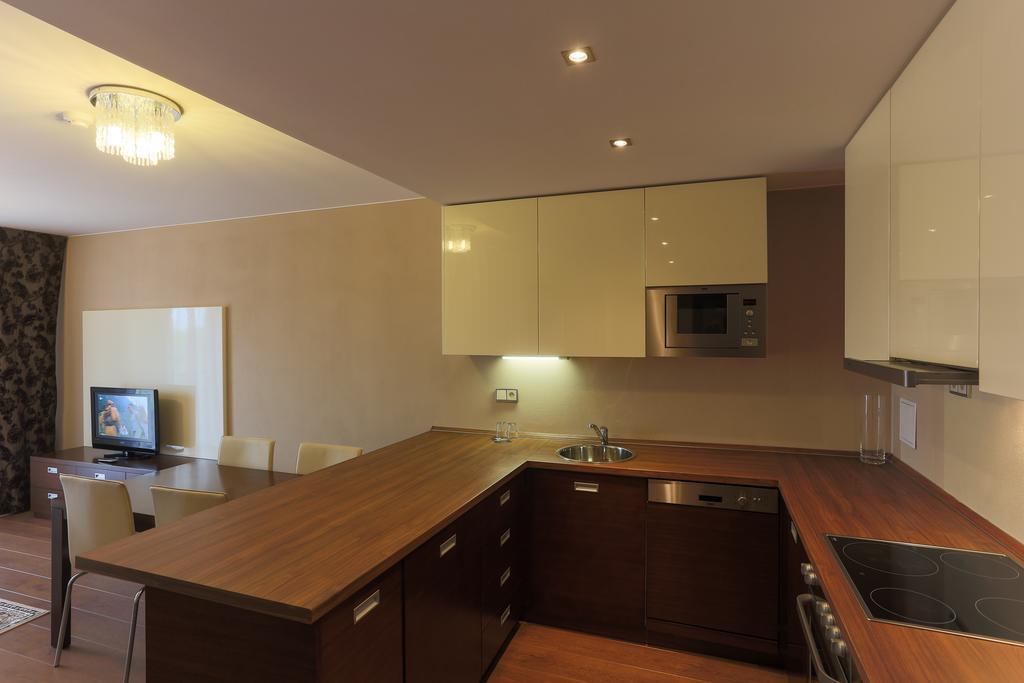 Golden Fish Apartmany Xia Plzen Ngoại thất bức ảnh