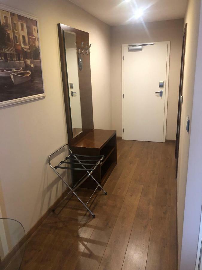 Golden Fish Apartmany Xia Plzen Ngoại thất bức ảnh